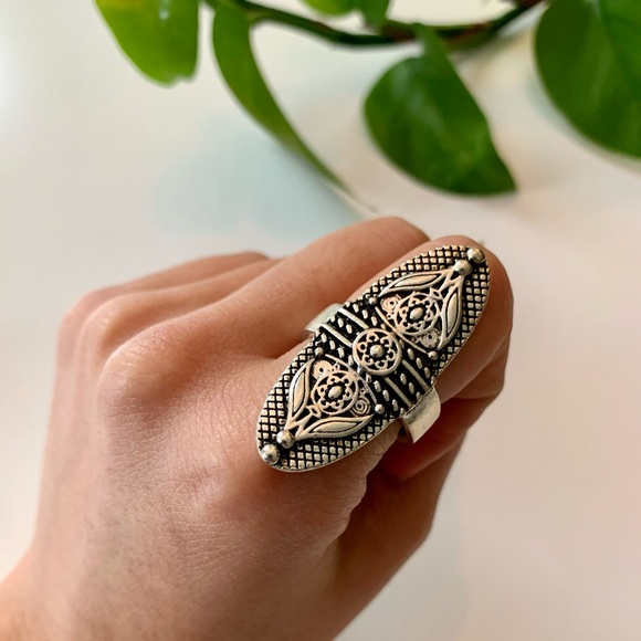 Beautiful Ring Set - Bag with 8 rings in varying sizes - Picture 7 of 9